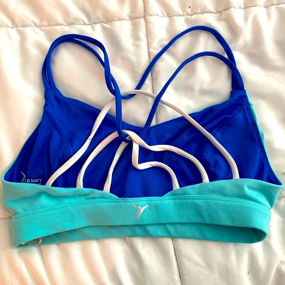 Medium Old Navy Sports Bra - Picture 2 of 3